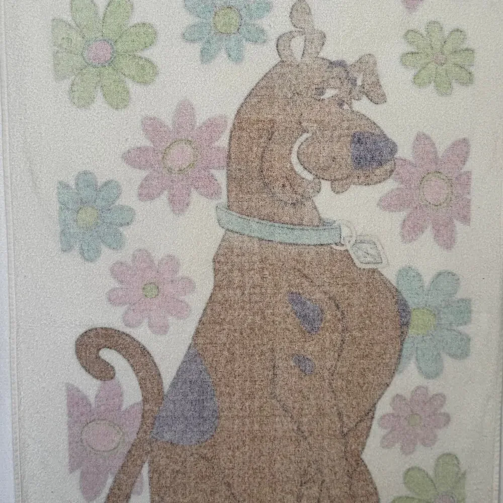 Vintage 2000s Scooby-Doo Hanna-Barbera Floral Beach Towel Y2K 26x52.5